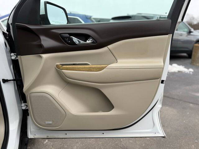 2017 GMC Acadia Denali