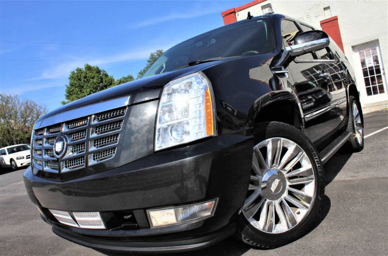 2012 Cadillac Escalade Luxury