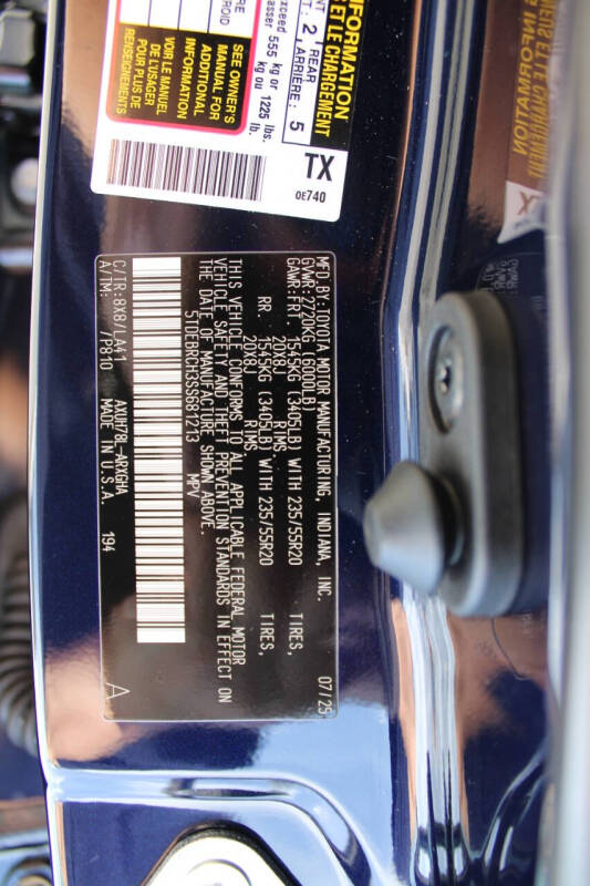 2025 Toyota Highlander Hybrid Platinum