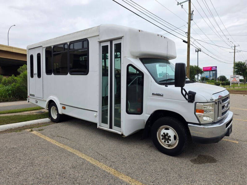 2016 Ford E-Series
