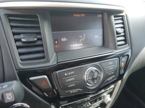 2019 Nissan Pathfinder SV