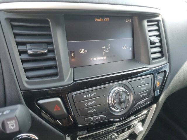 2019 Nissan Pathfinder SV