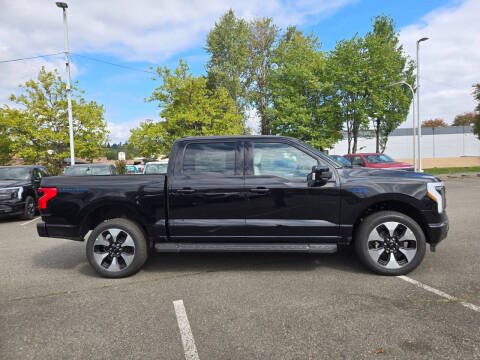 2025 Ford F-150 Lightning Platinum