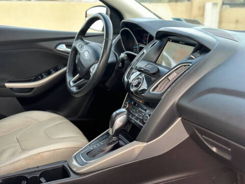 2017 Ford Focus Titanium