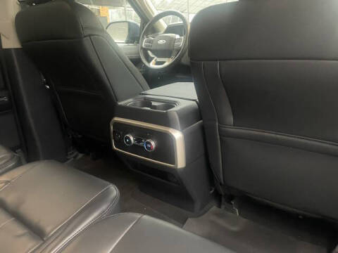2023 Ford Expedition MAX XLT