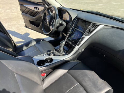 2021 Infiniti Q50 Luxe