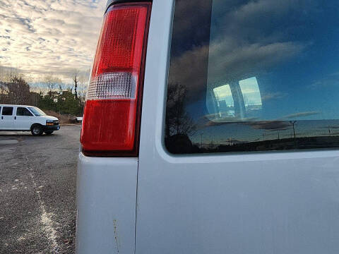 2024 Chevrolet Express 2500