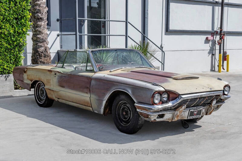 1965 Ford Thunderbird