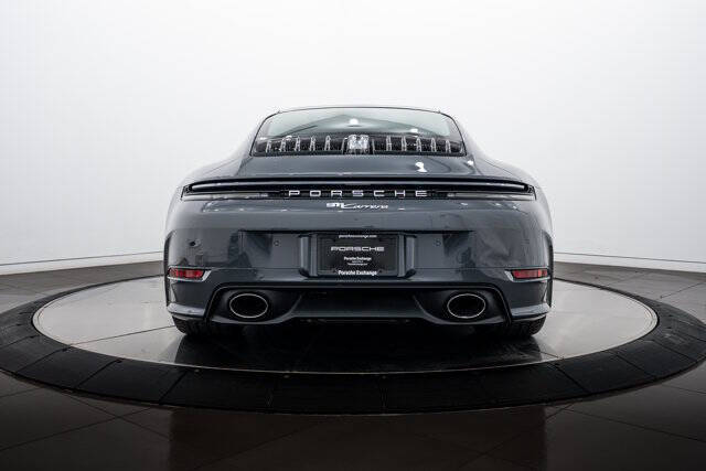 2026 Porsche 911 Carrera
