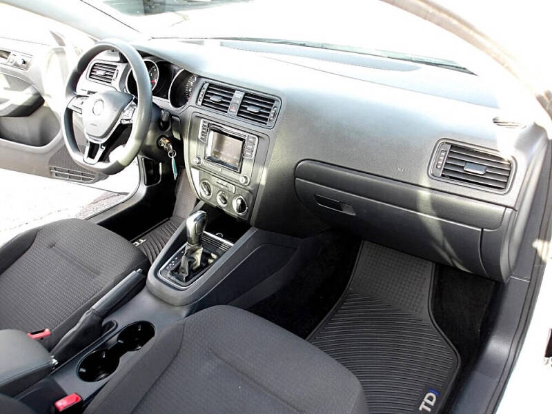 2016 Volkswagen Jetta