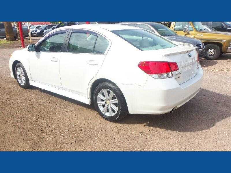 2010 Subaru Legacy 2.5i Premium