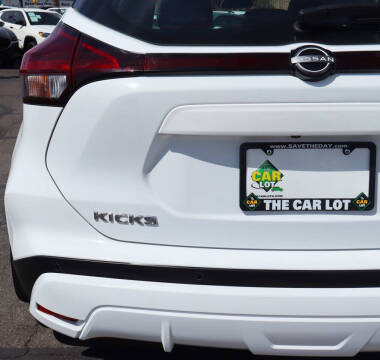 2023 Nissan Kicks SR