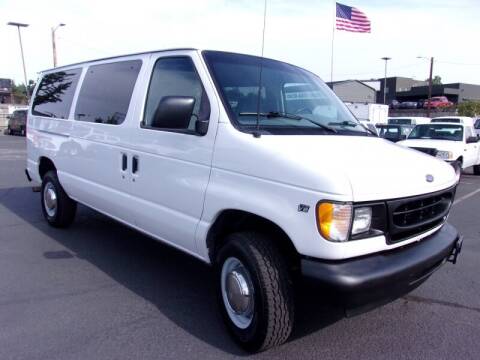 2001 Ford E-Series Wagon for sale at Delta Auto Sales in Milwaukie OR
