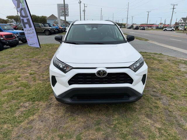 2020 Toyota RAV4 LE