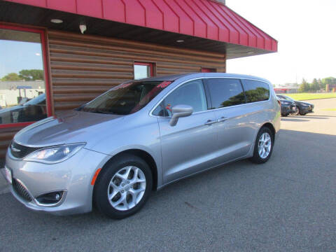 2018 Chrysler Pacifica Touring Plus