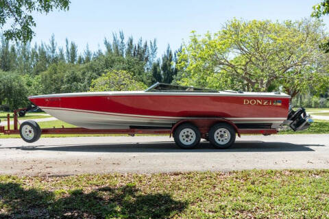 1994 Donzi Marine Classic 22