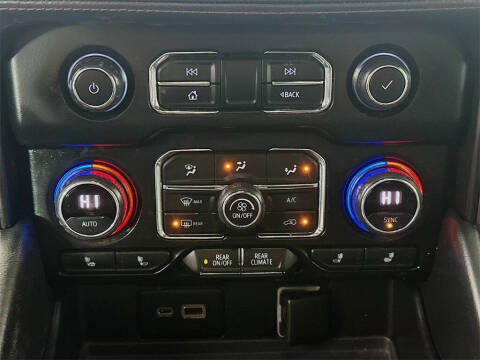 2021 Chevrolet Suburban RST