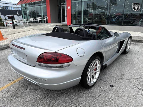 2004 Dodge Viper SRT-10