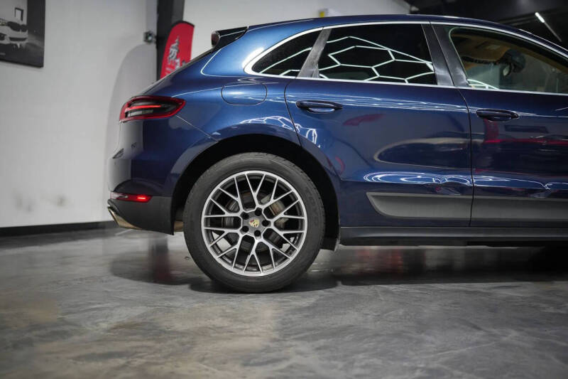 2015 Porsche Macan S