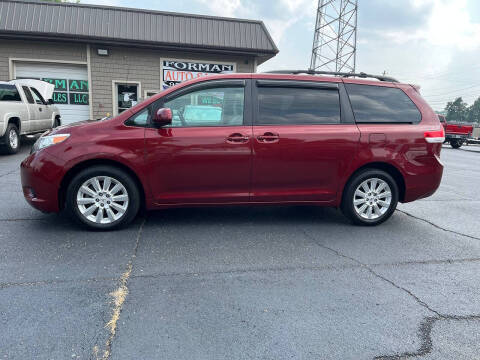 2011 Toyota Sienna LE 7-Passenger
