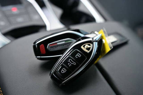 2023 Lamborghini Urus S