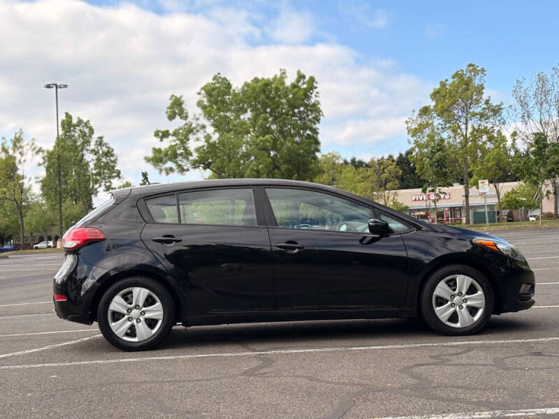 2016 Kia Forte5 LX