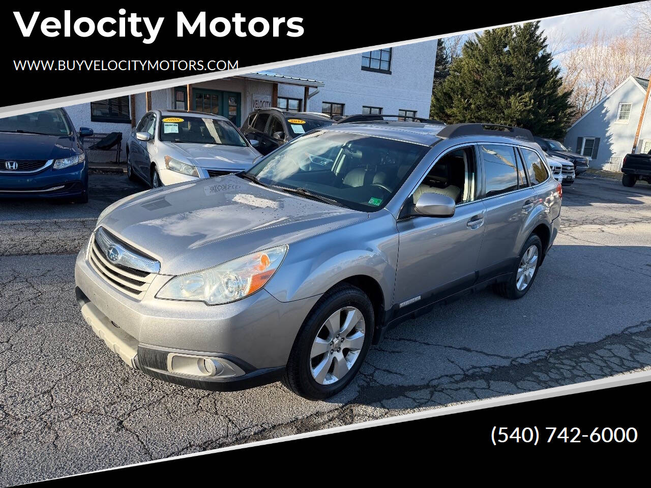 2010 Subaru Outback I Limited's photo