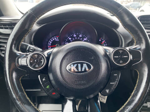 2016 Kia Soul +