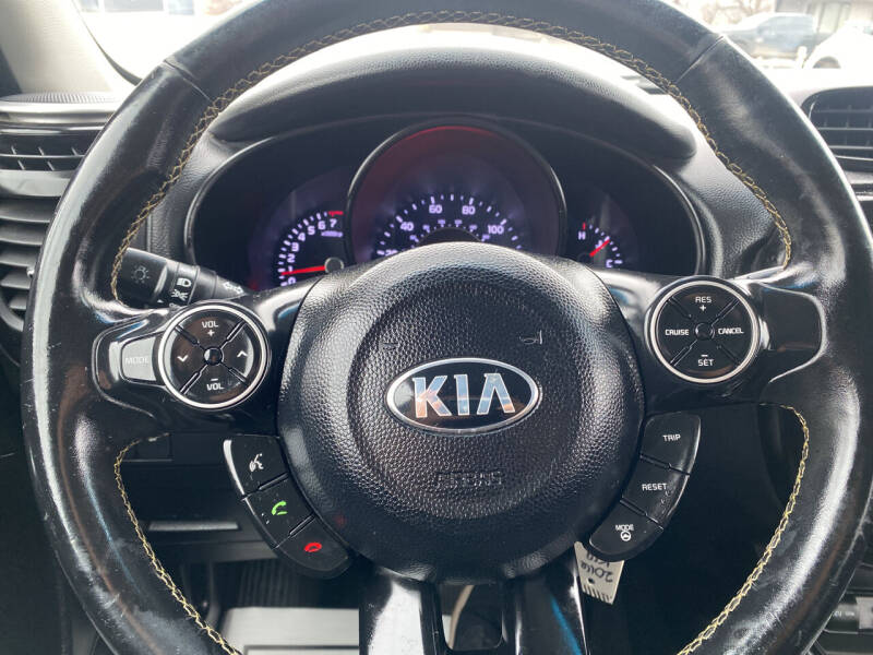 2016 Kia Soul +