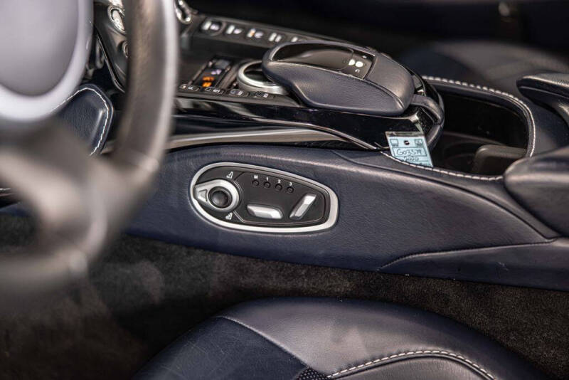 2020 Aston Martin Vantage