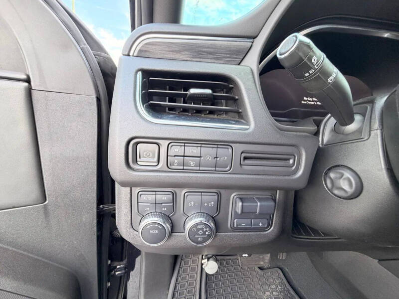 2022 GMC Yukon XL SLT