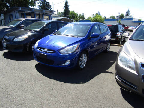 2012 Hyundai Accent SE
