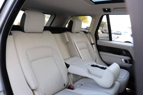 2020 Land Rover Range Rover P525 HSE