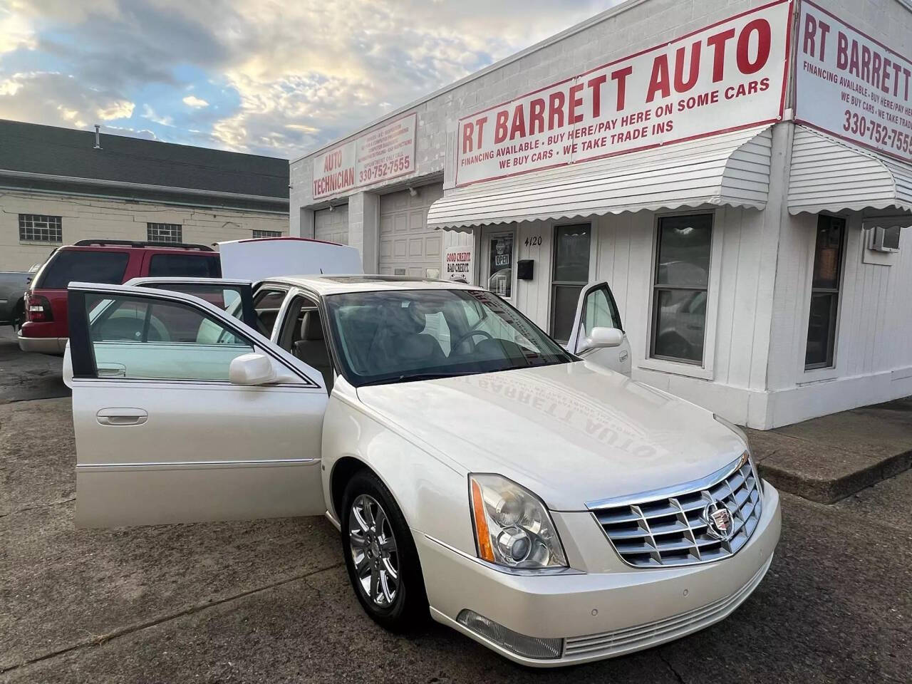 2008 Cadillac DTS for sale at RT Barrett Auto Group in Austintown, OH