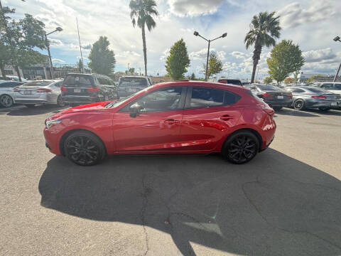 2016 Mazda MAZDA3 s Grand Touring