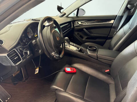 2016 Porsche Panamera S