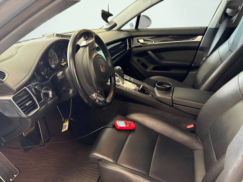 2016 Porsche Panamera S
