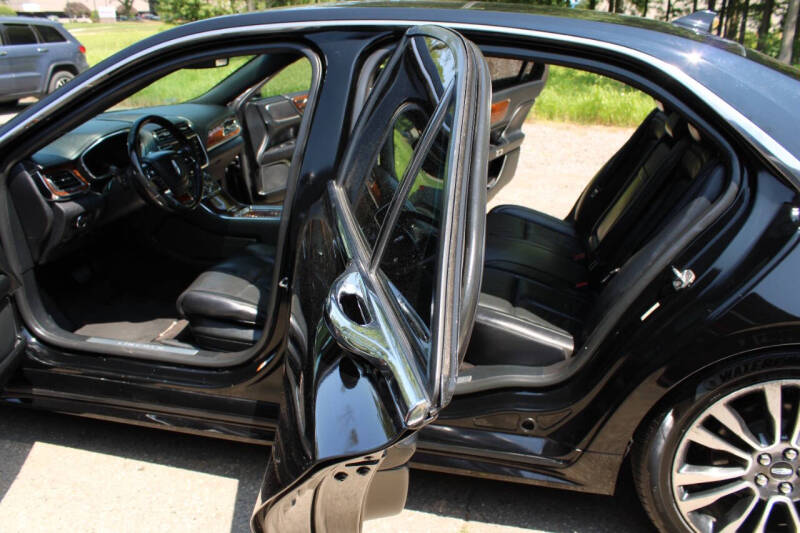 2018 Lincoln Continental Select