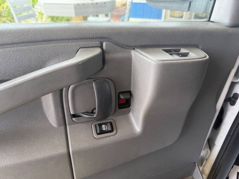 2017 Chevrolet Express 2500