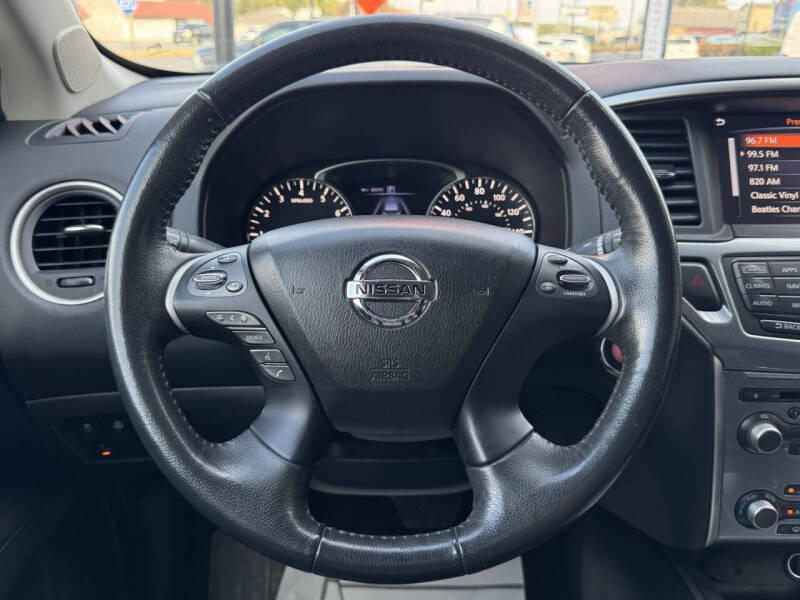 2017 Nissan Pathfinder