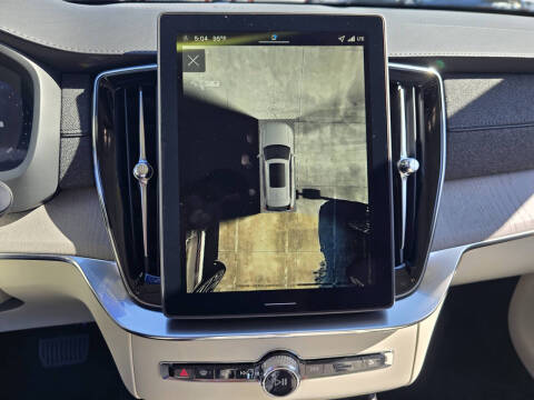 2026 Volvo XC90 B6 Ultra Dark 7P