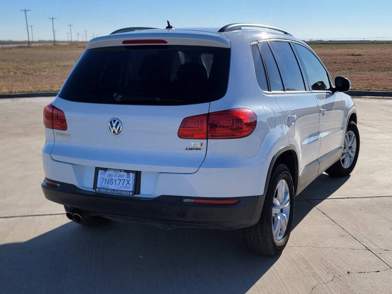 2016 Volkswagen Tiguan SEL photo 4