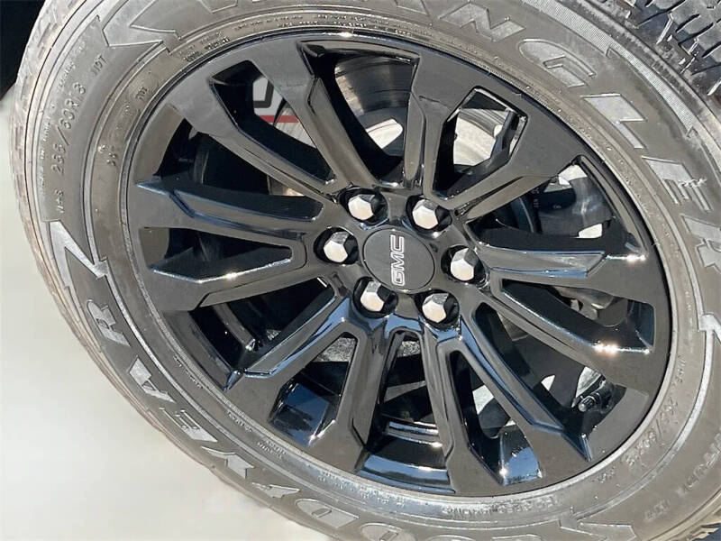 2022 GMC Canyon Elevation Standard