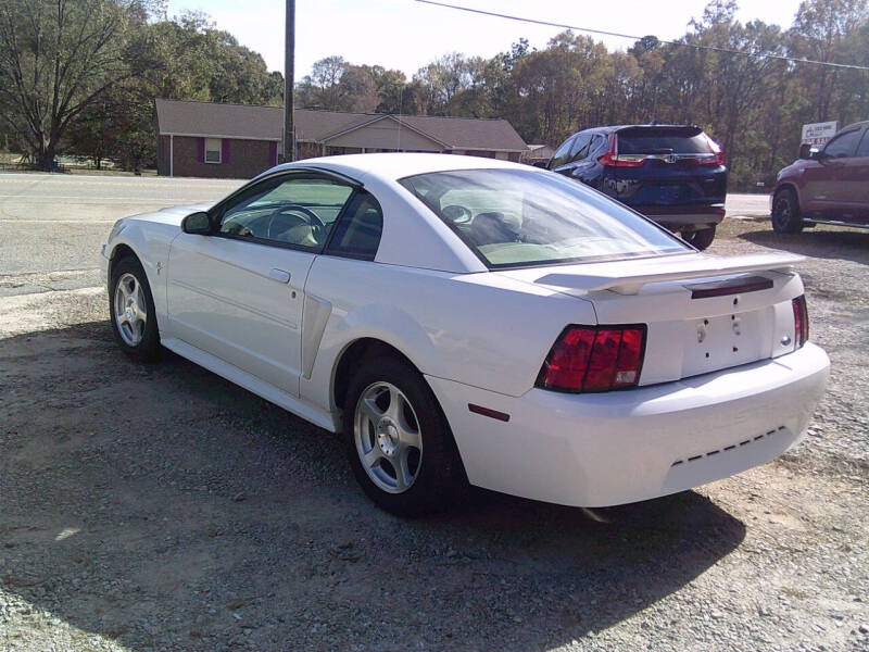2003 Ford Mustang
