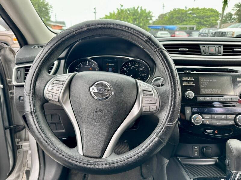2014 Nissan Rogue  - $16,995