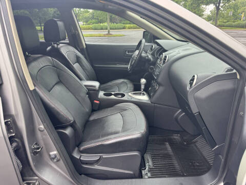 2013 Nissan Rogue SV w/SL Package