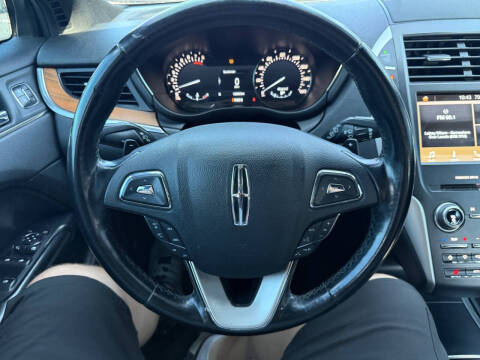 2017 Lincoln MKC Select