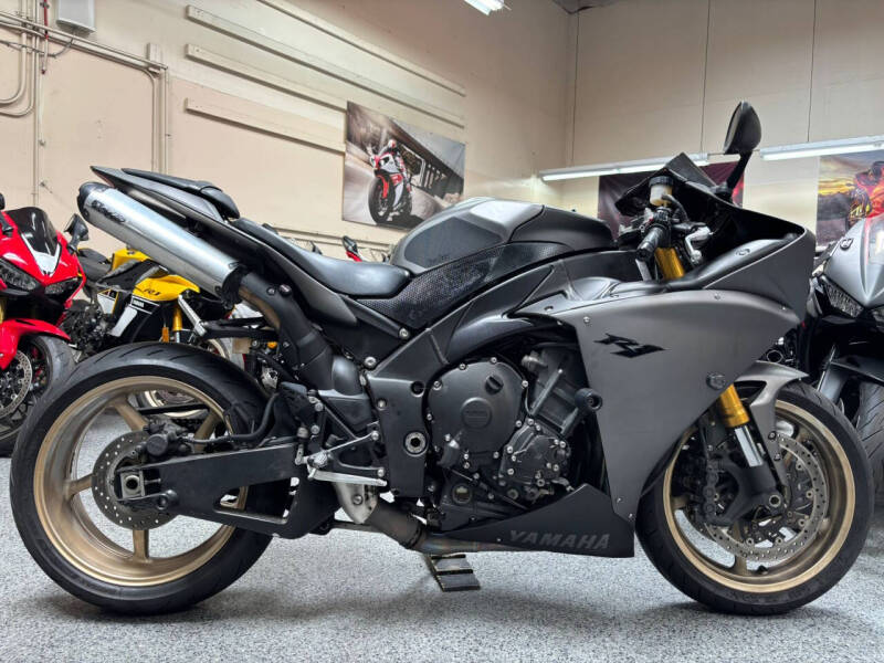 2014 Yamaha YZF-R1