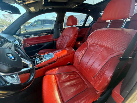 2017 BMW 7 Series 750i