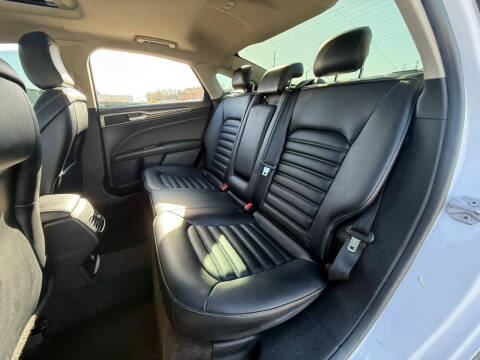 2020 Ford Fusion SEL